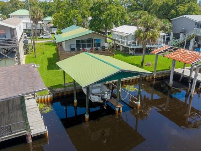 House for sale in Dixie, Florida