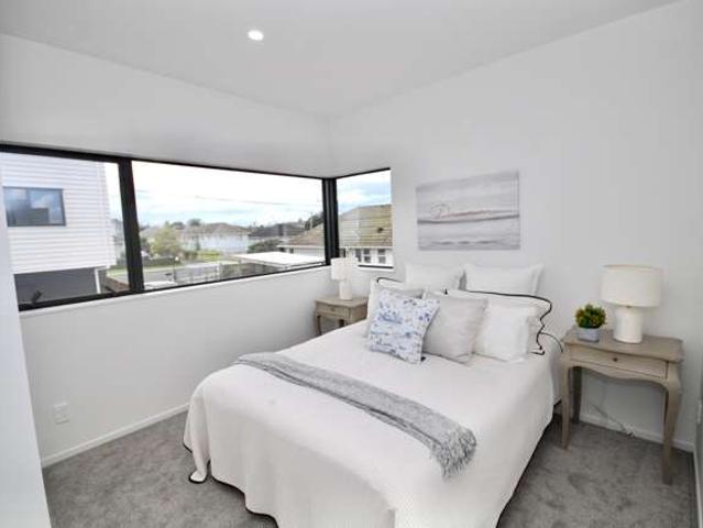 Townhouse for sale in Mount Wellington