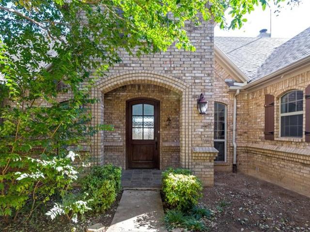 House for sale in Bowie, Texas