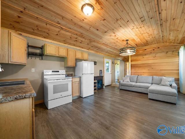 House for sale in Centre, Cherokee County