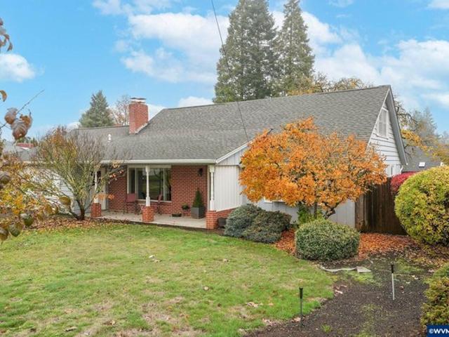 House for sale in Oregonia