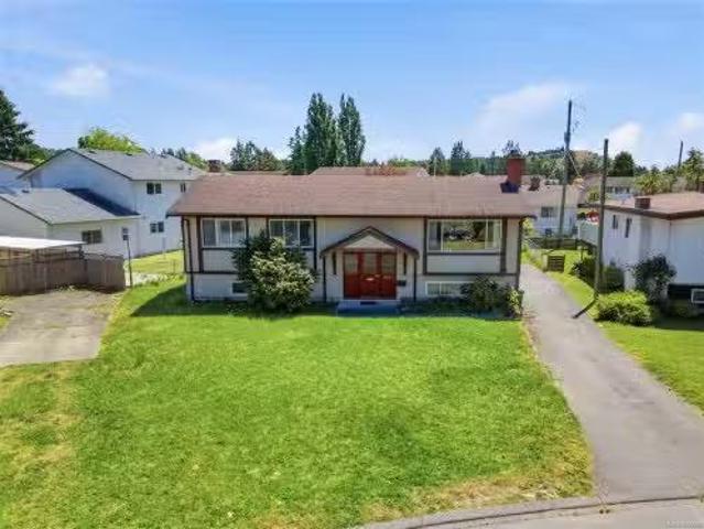 House for sale in Saanich, British Columbia