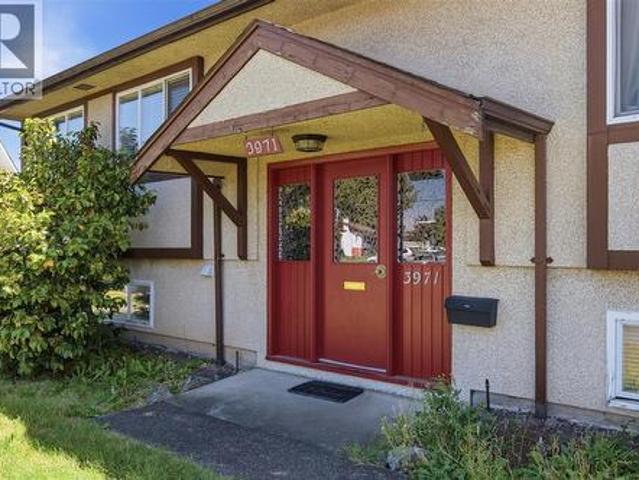 House for sale in Saanich, British Columbia
