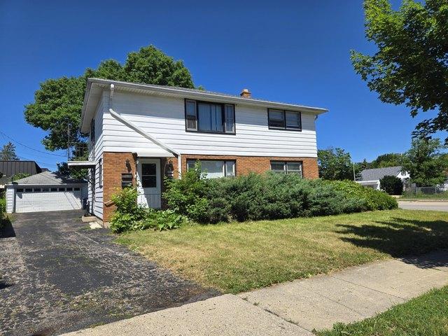 House for sale in Milwaukee, Milwaukee County