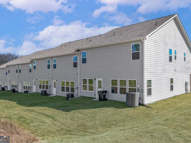Townhouse for sale in Oakwood, Georgia