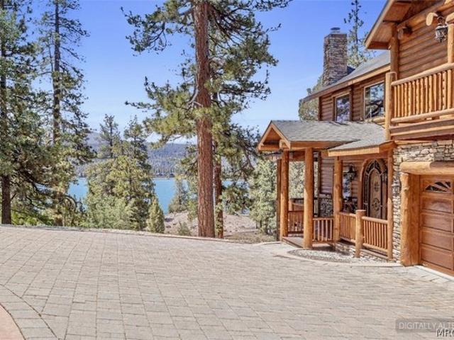 House for sale in Fawnskin, California