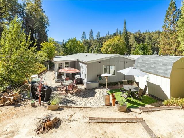 House for sale in The Pines, Bass Lake