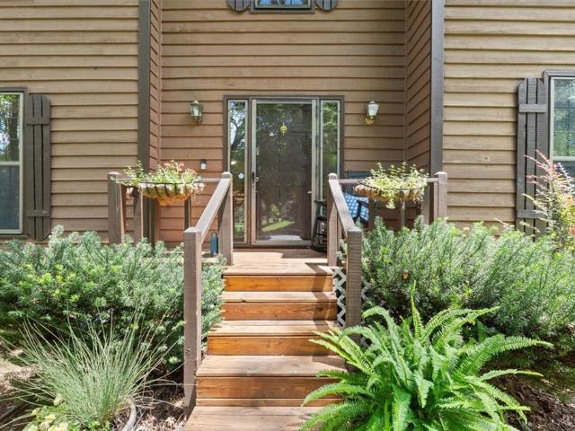 House for sale in Lilburn, Georgia