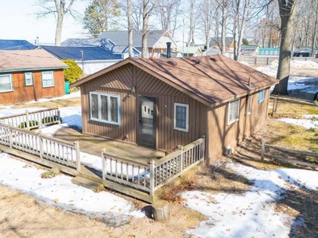House for sale in Houghton Lake, Michigan