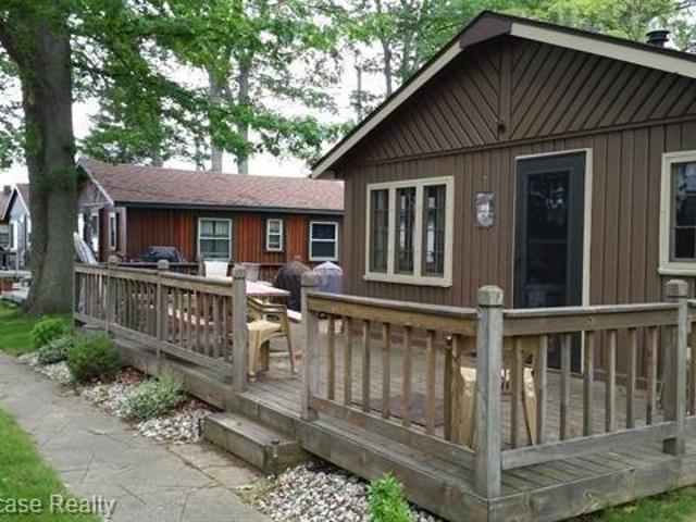 House for sale in Houghton Lake House for sale in Houghton Lake
