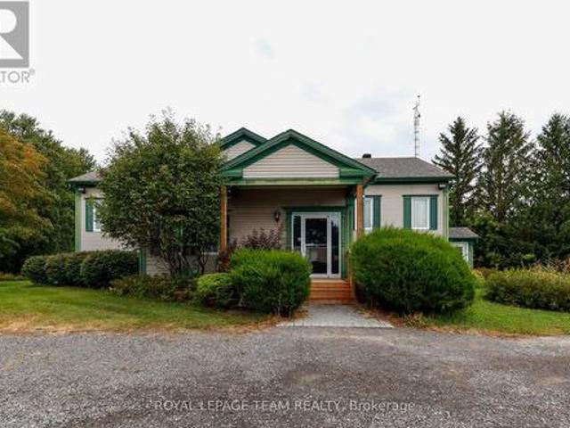 Commercial for rent in Mulhurst Bay, Ontario