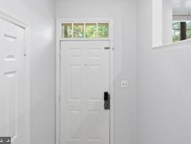 Townhouse for sale in Virginia