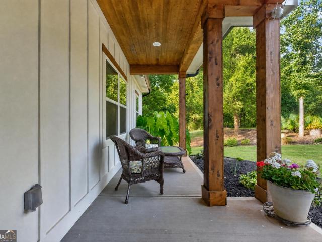 House for sale in Bark Camp Place, Gainesville