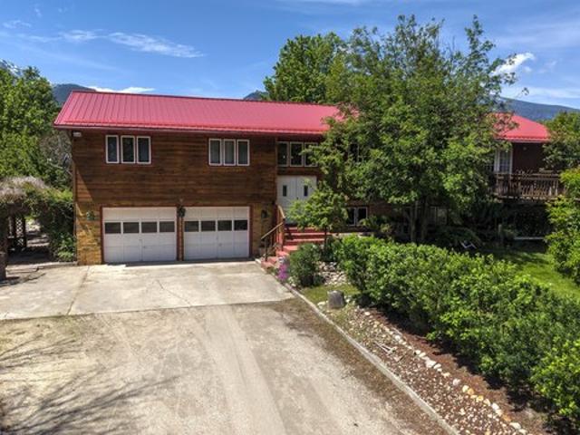 House for sale in Ravalli, Montana