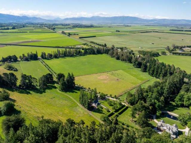 Property for sale in Charing Cross, Canterbury