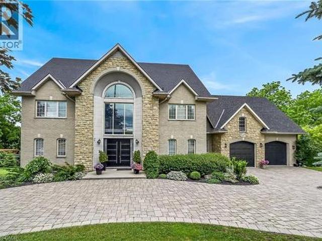 House for sale in Caledonia, Ontario