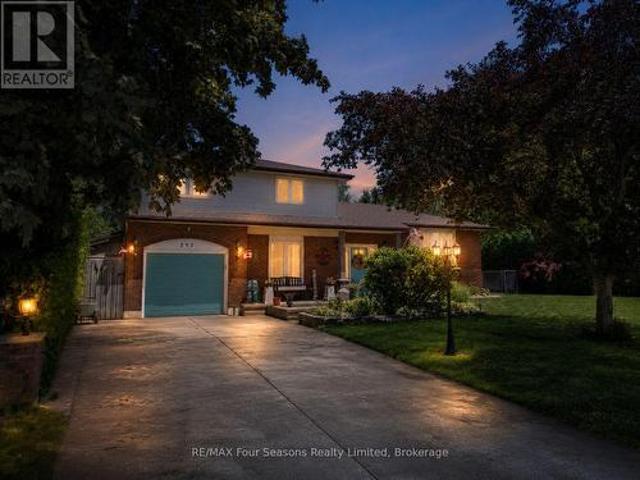 House for sale in Saugeen Shores, Ontario