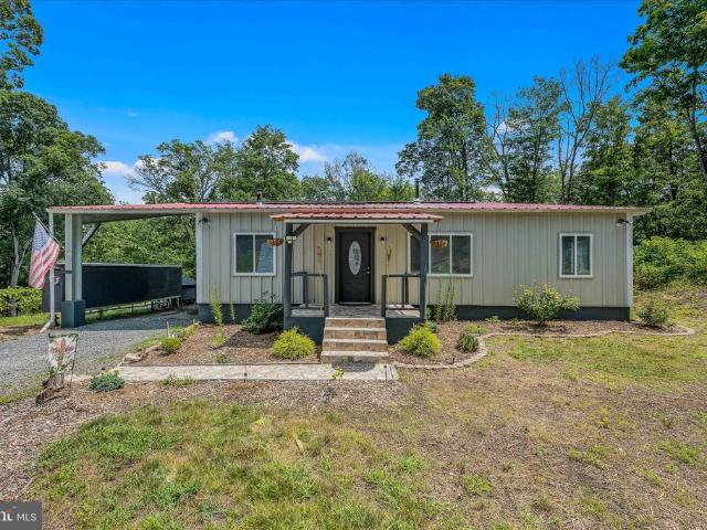 House for sale in Berkeley Springs, West Virginia