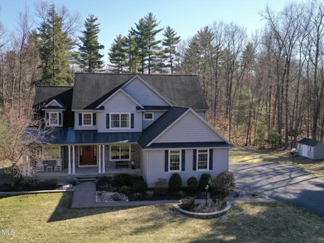 House for sale in Saratoga, New York