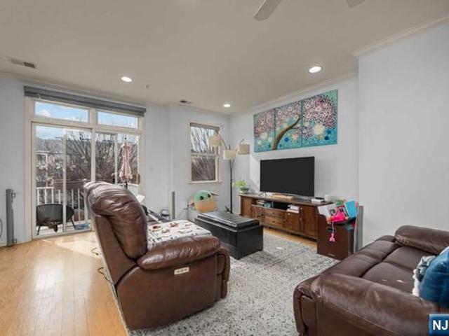 Townhouse for sale in Hudson, New Jersey