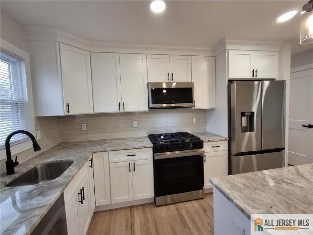 House for sale in Avenel, New Jersey