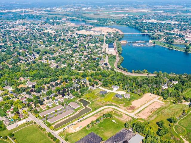 Property for sale in Combined Locks, Wisconsin