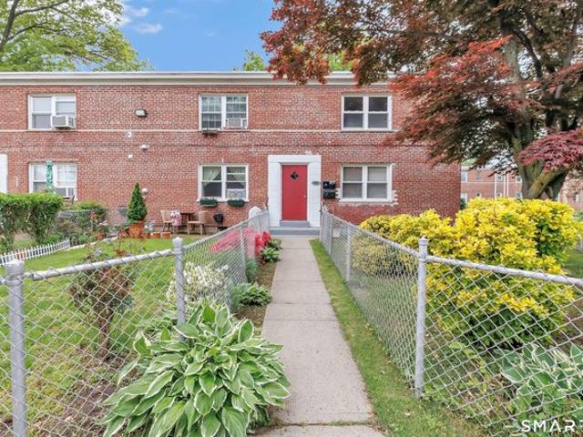 Condo for sale in Bridgeport, Connecticut