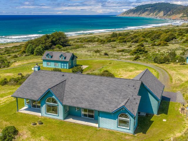 House for sale in Westport, California