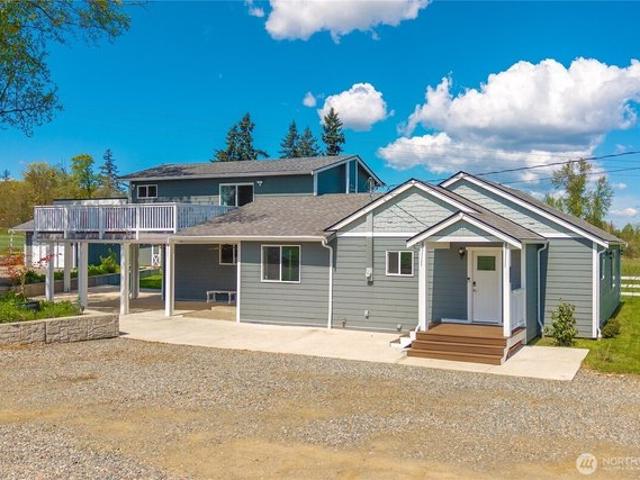 House for sale in Enumclaw, Washington