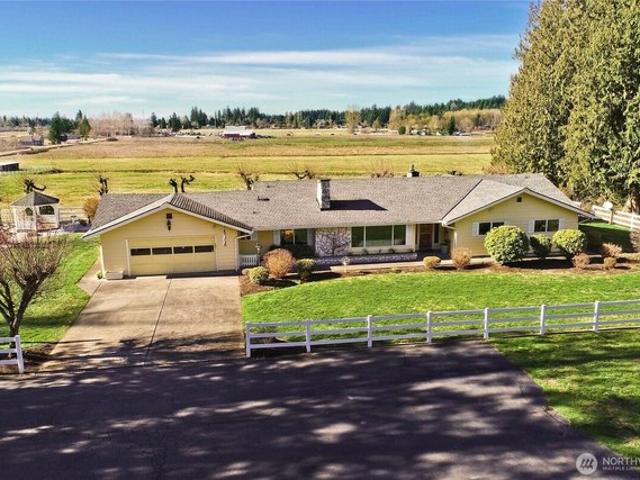 House for sale in Enumclaw, Washington