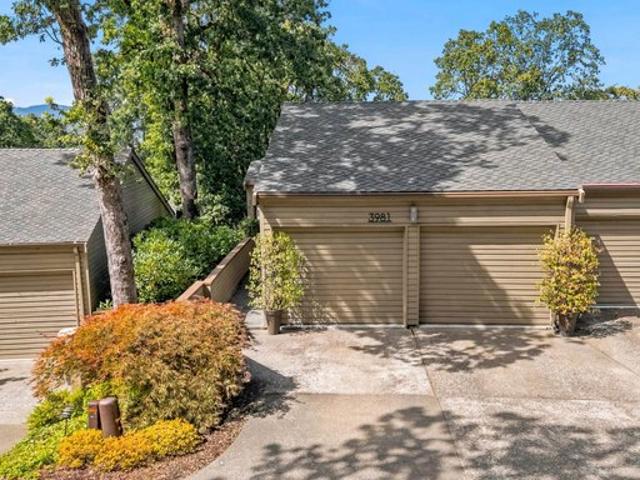 Condo for sale in Oregonia