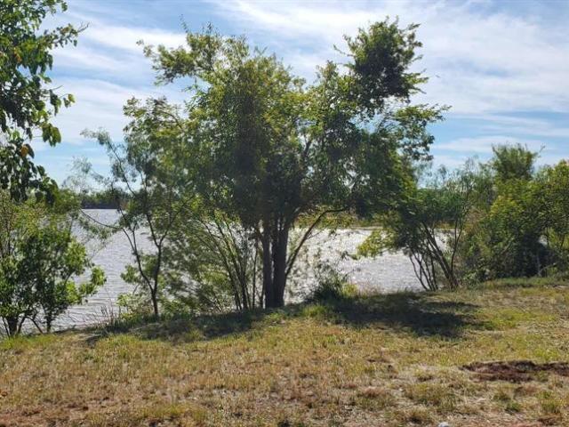 Land for sale in Taylor, Texas