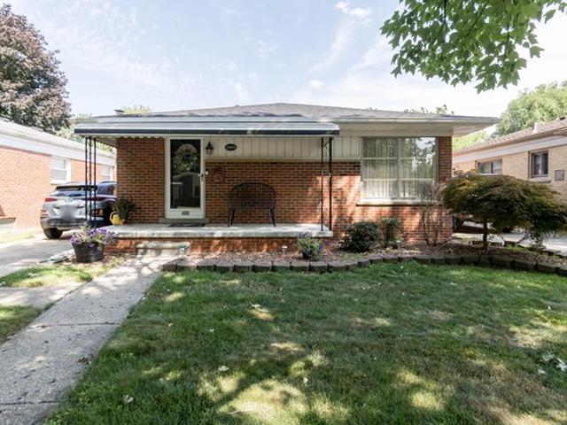 House for sale in Dearborn Heights, Michigan