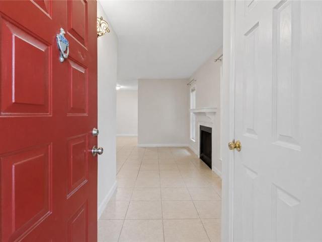 Condo for sale in Tucker, DeKalb County