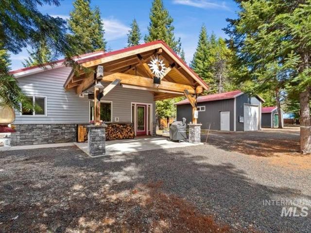 House for sale in Donnelly, Idaho