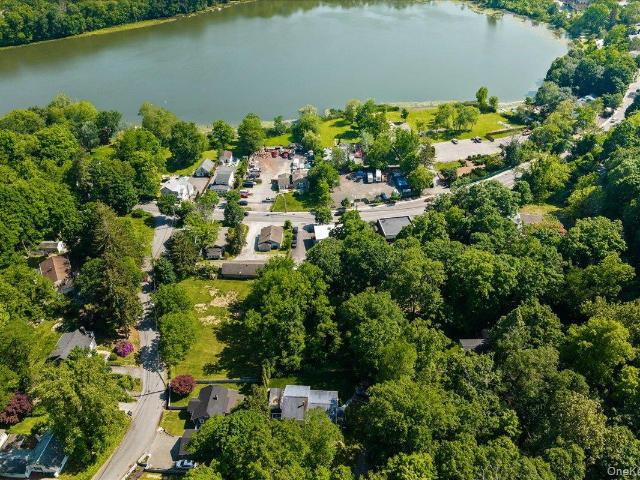 House for sale in Jefferson Valley