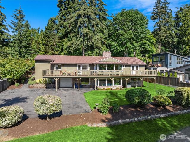 House for sale in Bainbridge Island, Washington