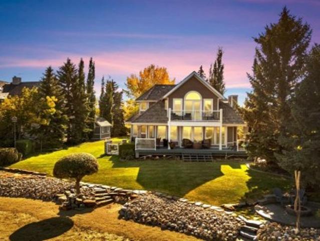 House for sale in Sylvan Lake, Alberta