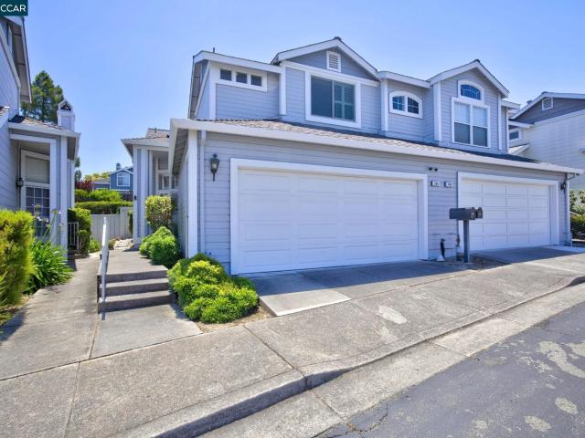 Townhouse for sale in Hercules, California