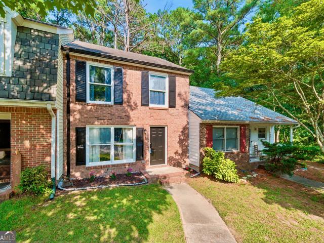 Townhouse for sale in Riverdale