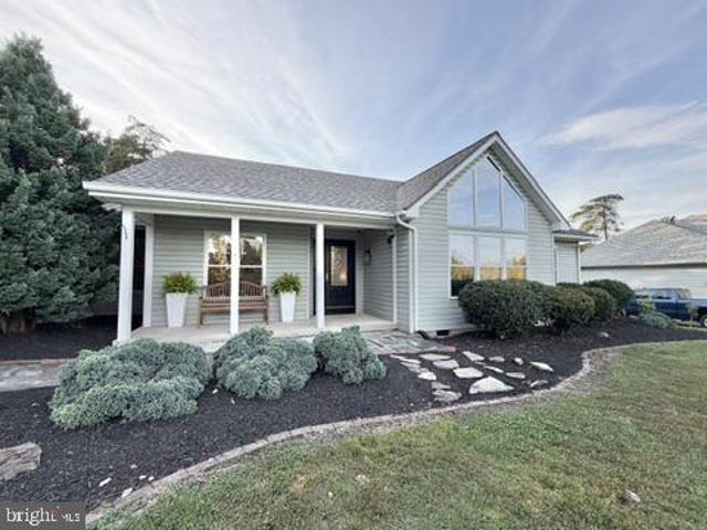 House for sale in Hedgesville, Berkeley County