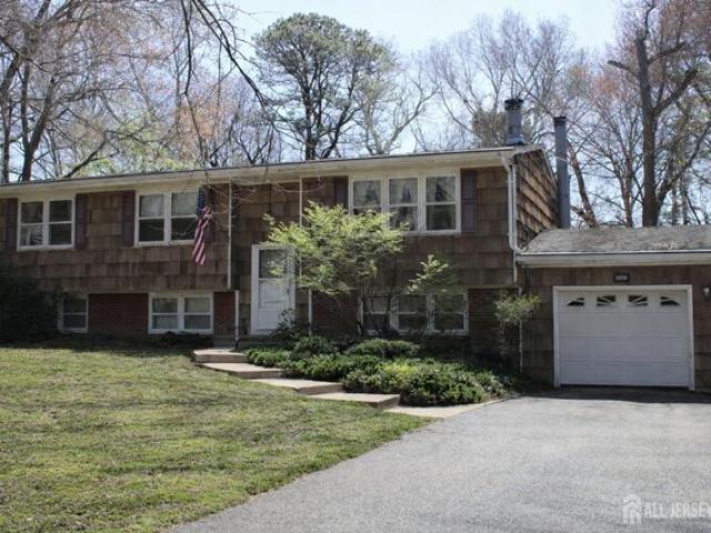House for sale in Cliffwood, New Jersey