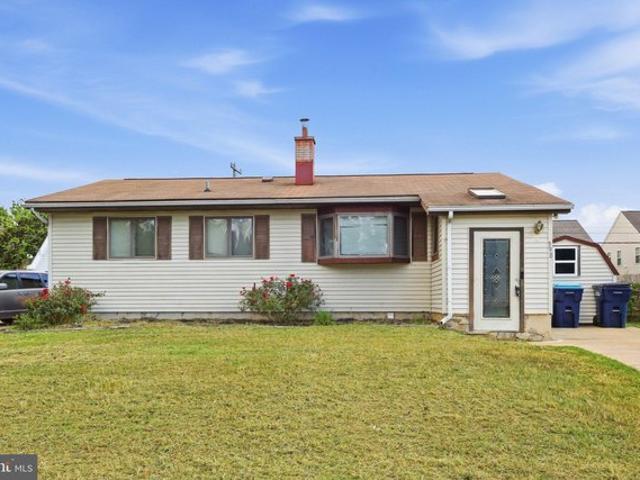 House for sale in Long Point Landing, Smyrna