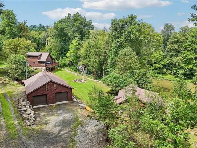 House for sale in New Castle, Pennsylvania