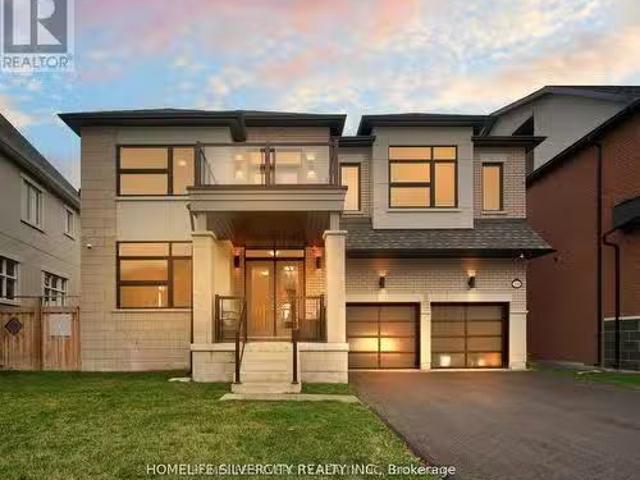 House for sale in Oakville, Ontario