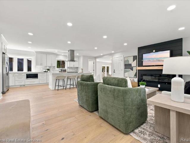 House for sale in Harrison Township, Macomb County