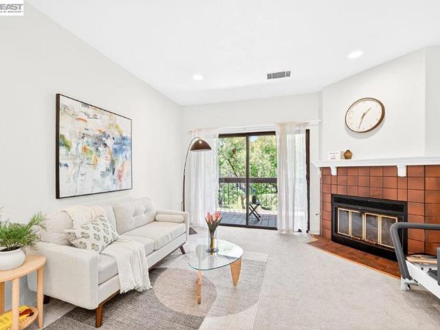 Condo for sale in Newark, California