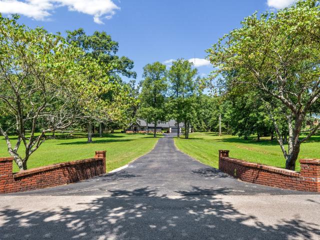 House for sale in Hopkinsville, Kentucky