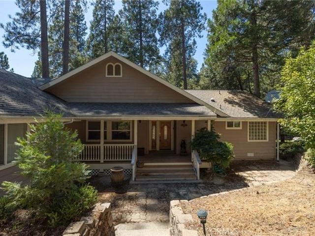 House for sale in Bass Lake, California