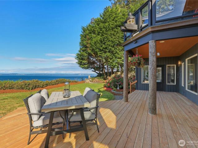 House for sale in Hansville, Washington